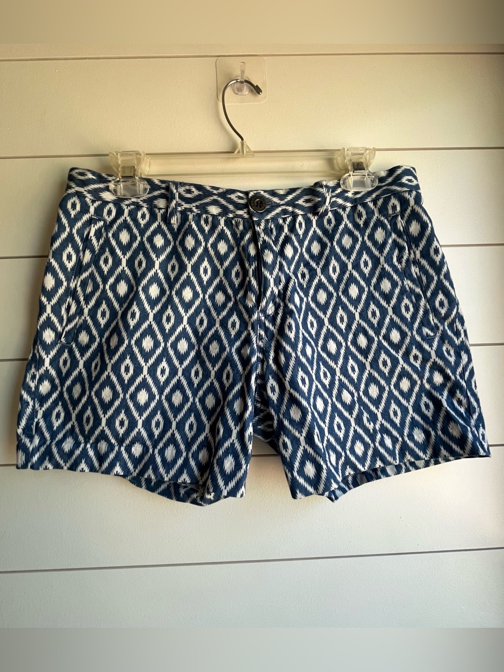 Parke & Ronen Blue White
Geometric Ikat Resort Designer Vacation Shorts SZ 30